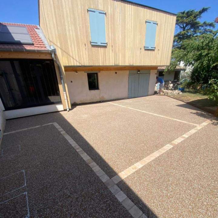 Pose de revêtement de sol drainant Auvergne-Rhône-Alpes